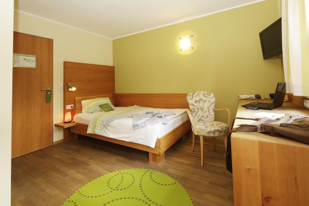 Bio Hotel Bayerischer Wirt Augsburgo Exterior foto